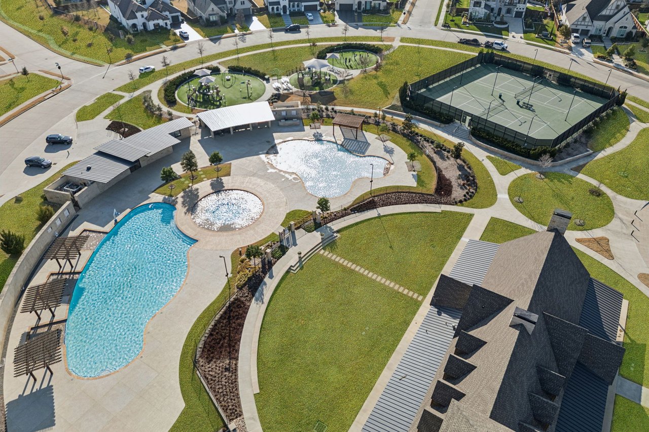 1001 Grassy Shore Ln