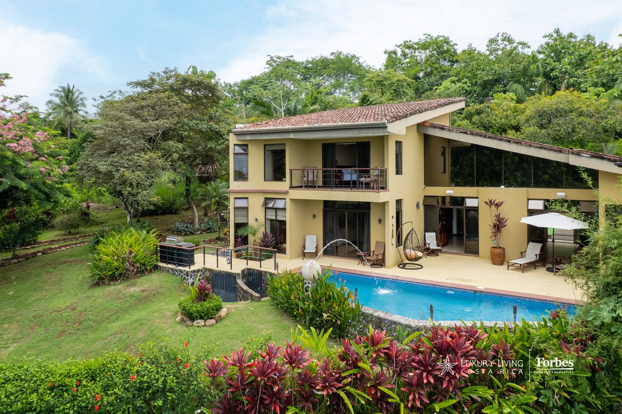 21473 - House with 4 bedrooms, pool, gardens and sea view, Esterillos Beach