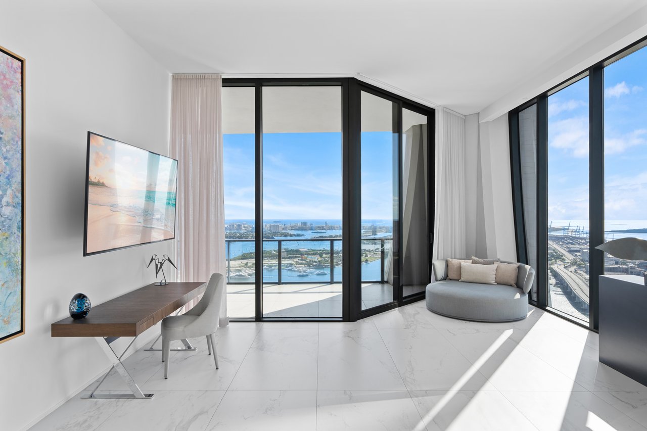 One Thousand Museum Lower Penthouse 4901