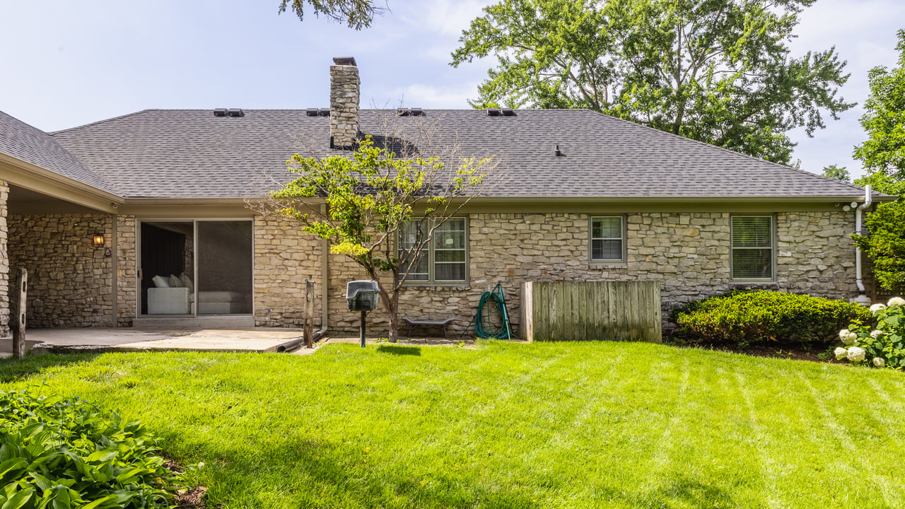 1200 Frederick Drive South