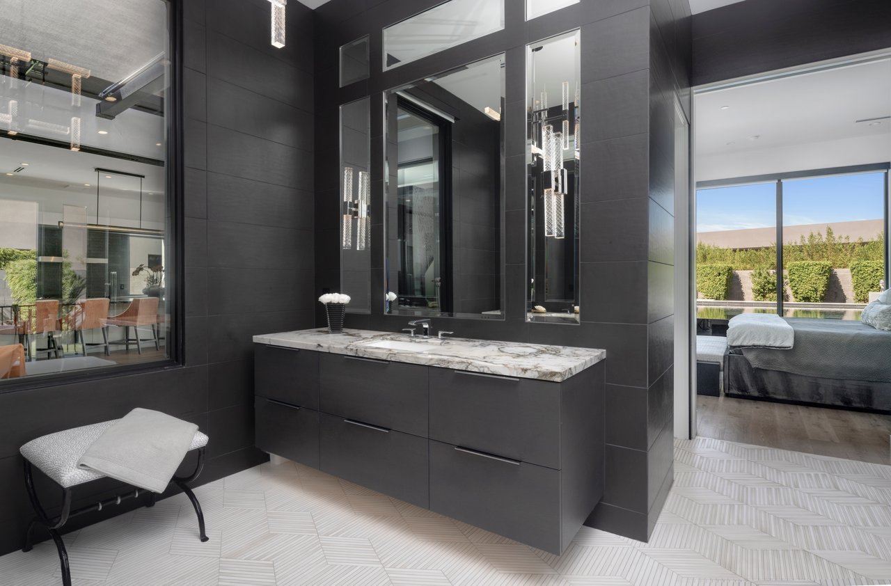 6914 E Cactus Wren Road