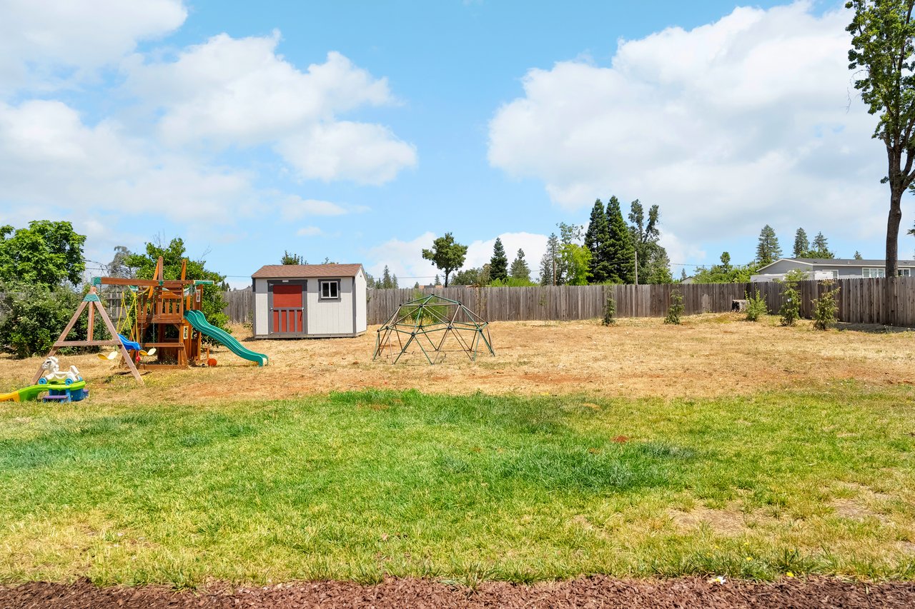 Better-Than-New Living on De Mille Road in Paradise, CA