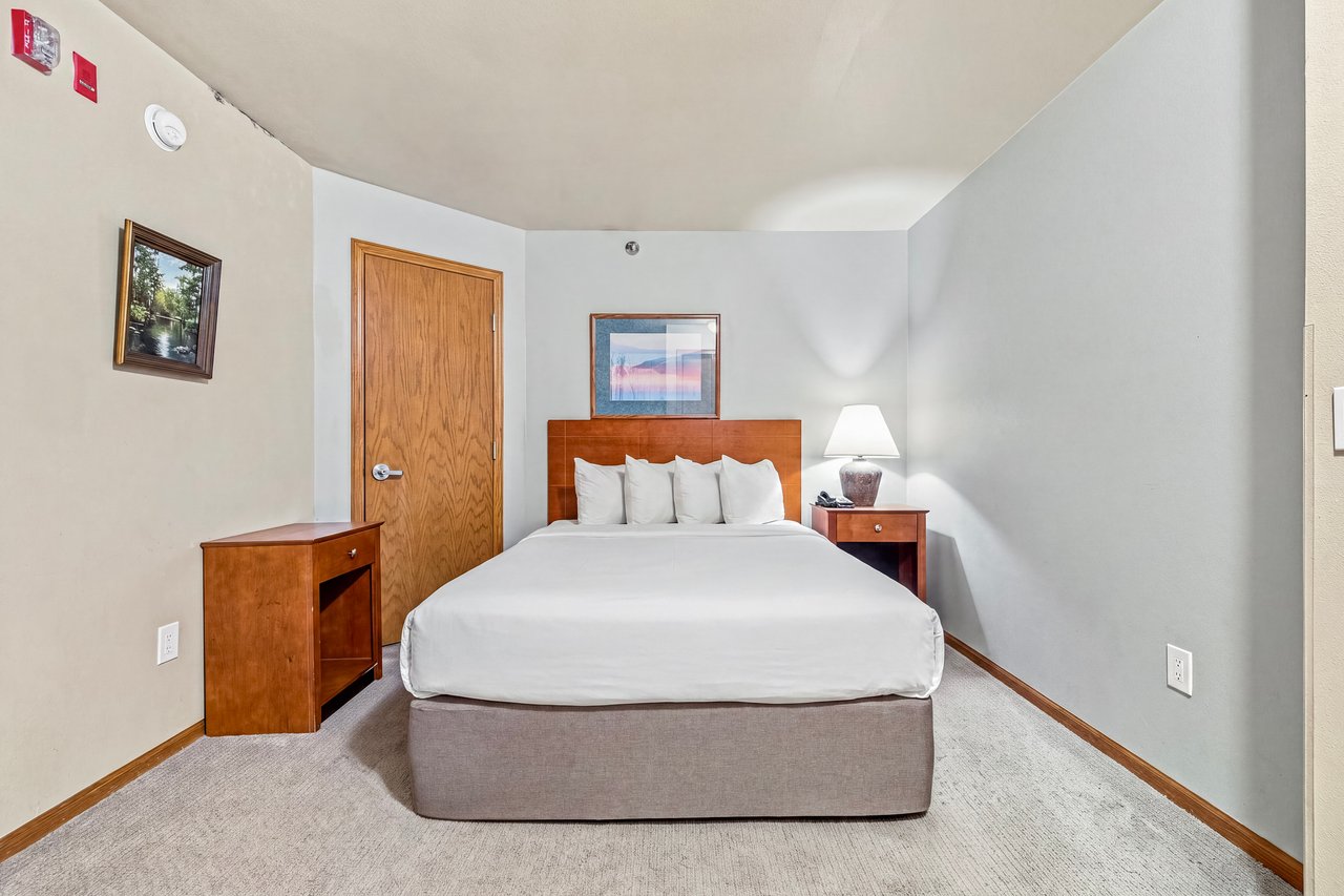 111 Center St. Unit 235 