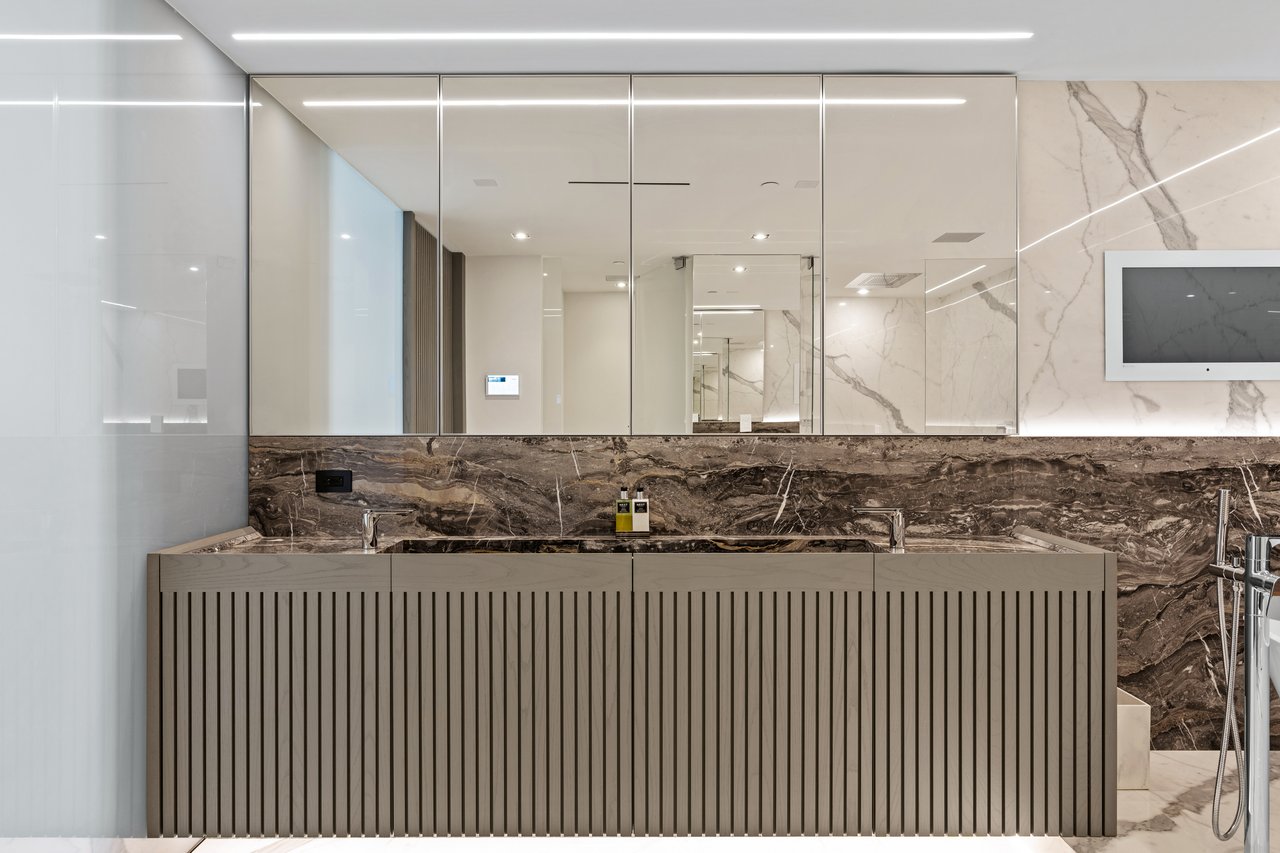 Oceana Bal Harbour, #902