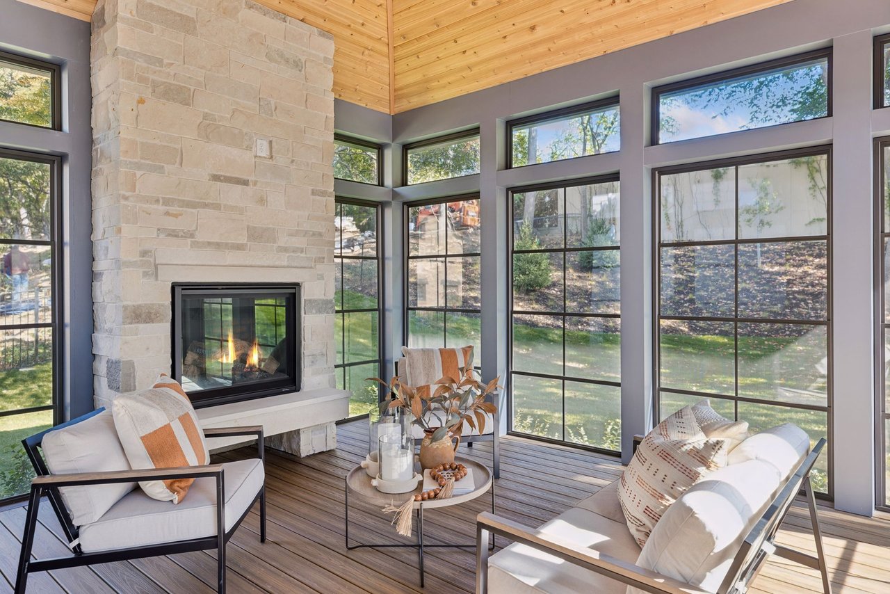 4909 Rolling Green Pkwy, Edina