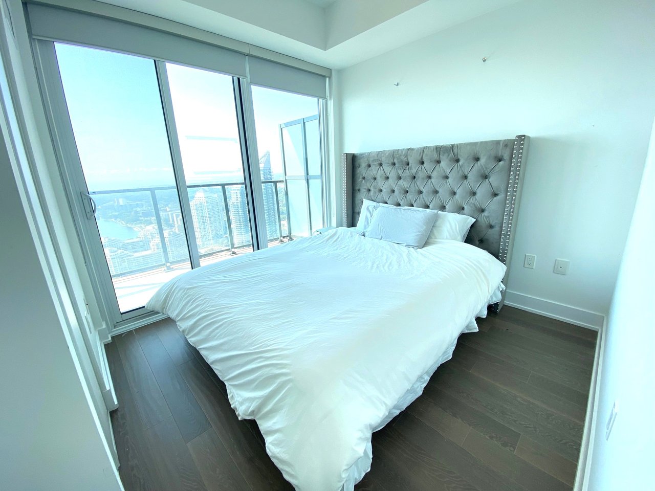 30 Shore Breeze Drive Unit: 4017
