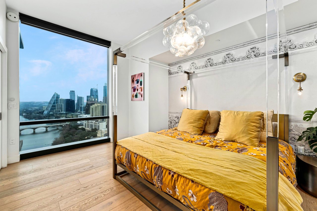 70 Rainey Street #2702