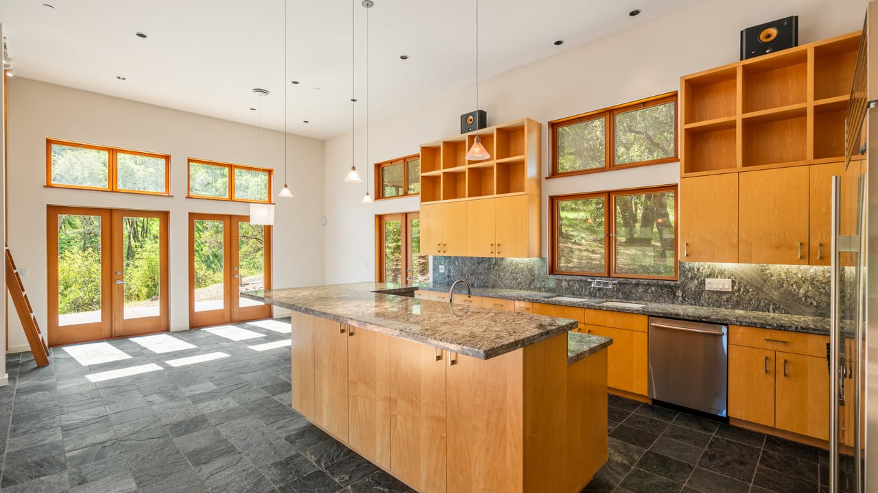 Leslie Creek Retreat