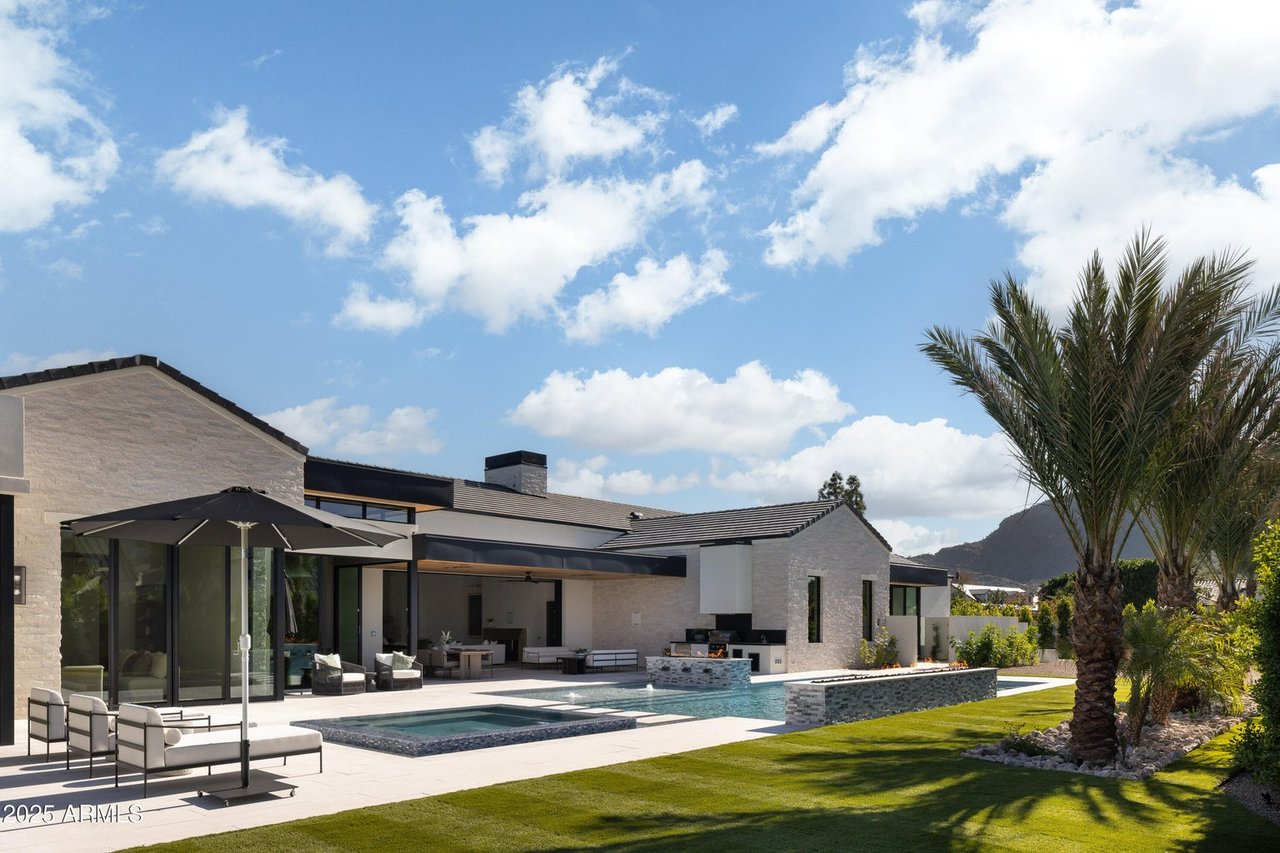 5636 E CABALLO Drive