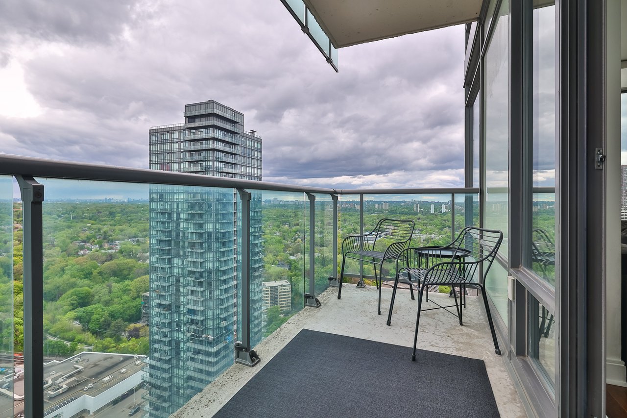 SOLD: Luxury Living