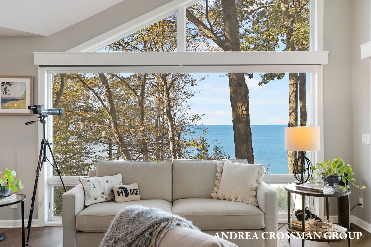 9565 Whispering Sands Dr