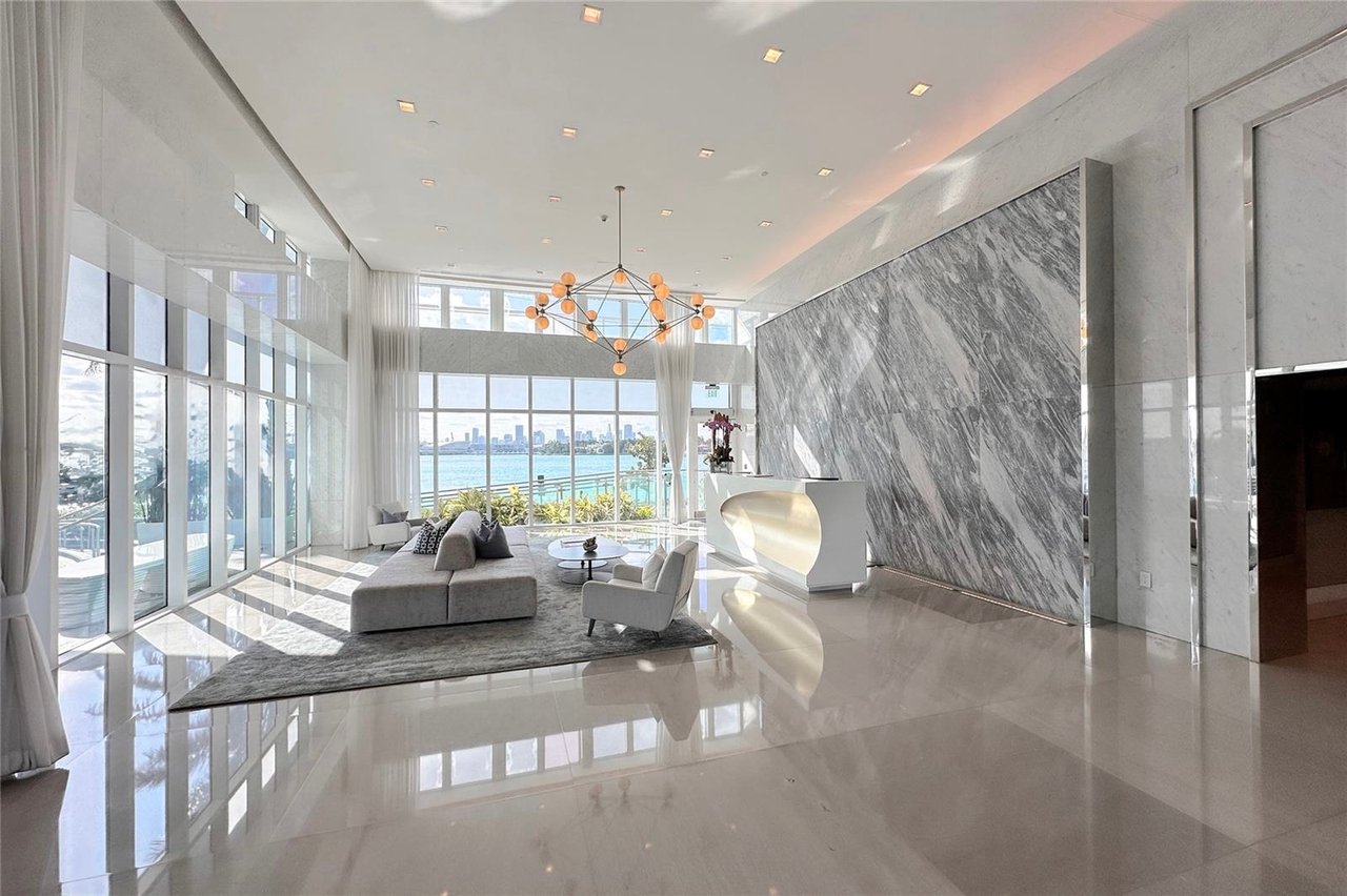 540 WEST AVE #1113