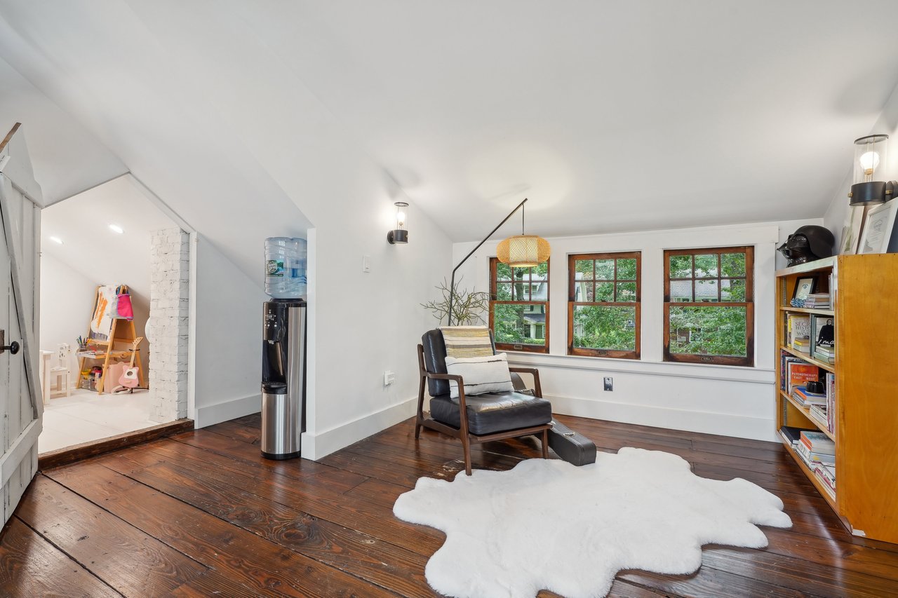 32 Rynda Rd