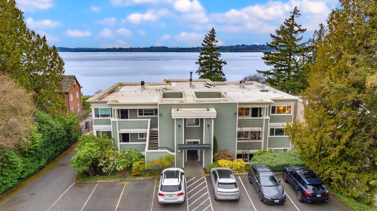 6620 Lake Washington Boulevard NE Unit: 303