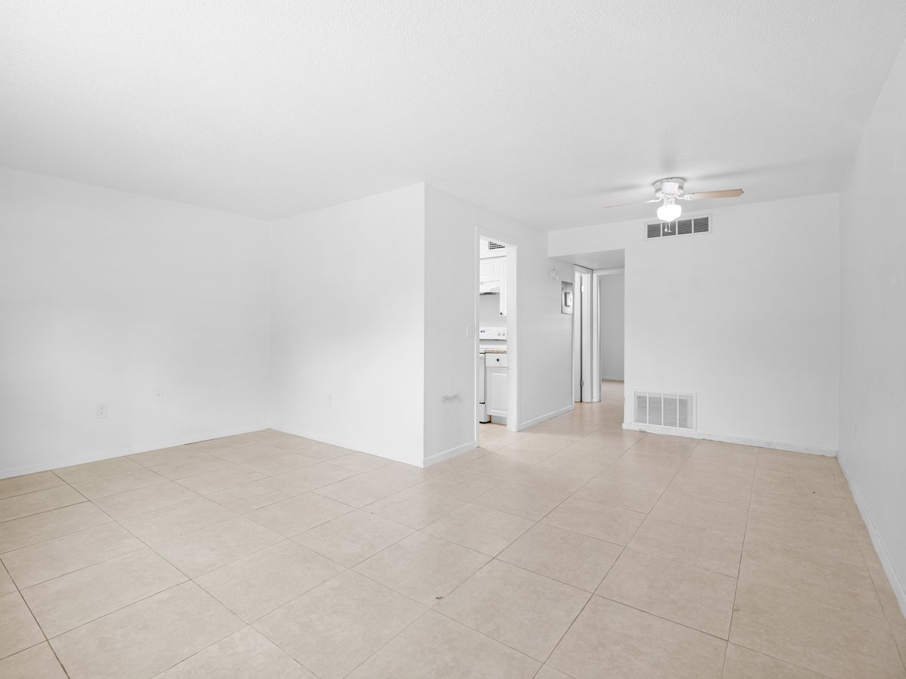 85,87,89 NW Irwin Ave