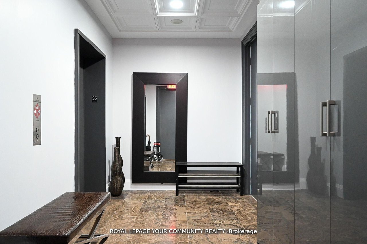 PREMIUM YORKVILLE LIVING