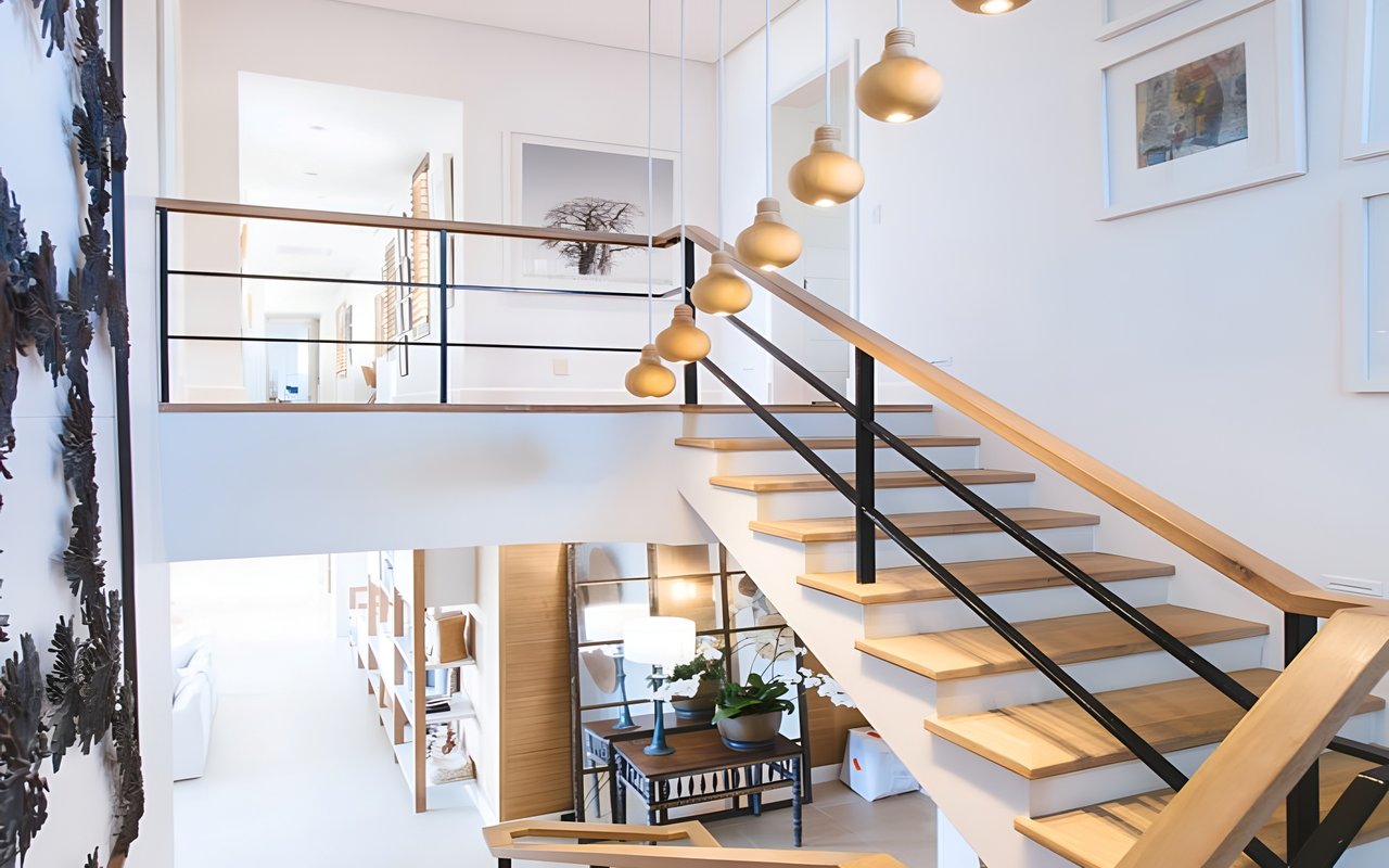 The Top 5 Reasons Homes Stay on the Market Way Too Long