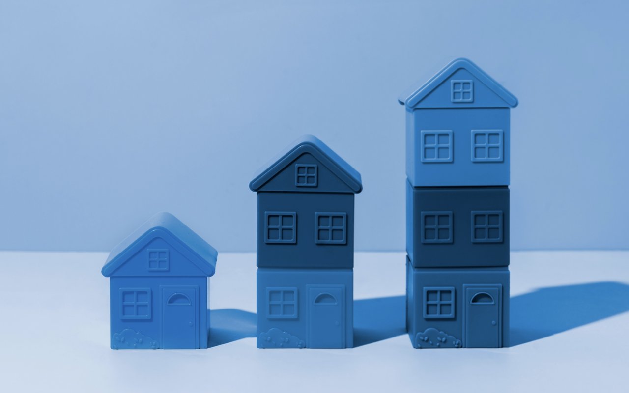 Decoding the Relationship Between Home Age and Market Value