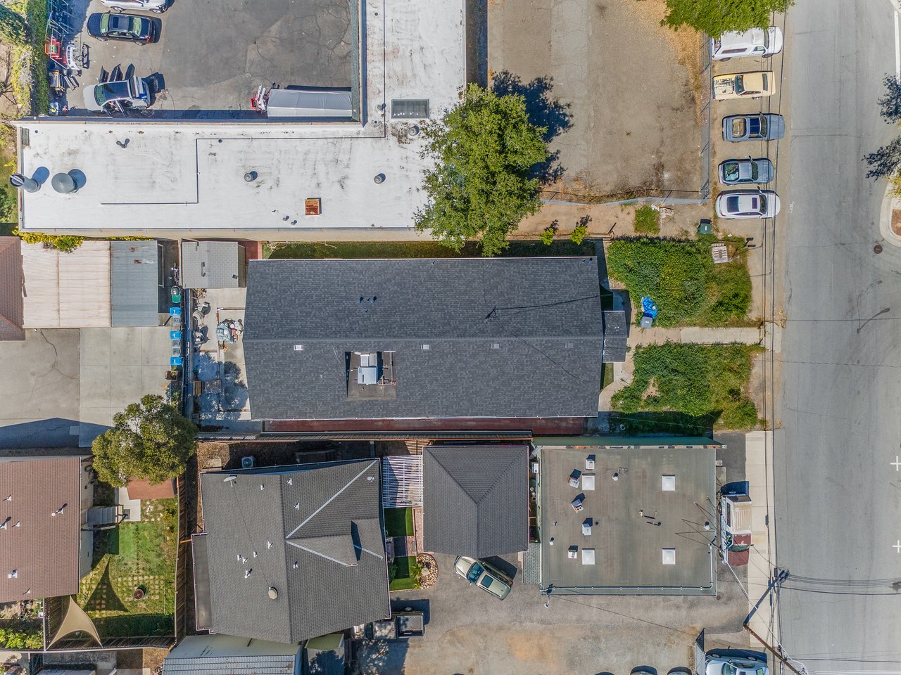2,880 SF OWNER USER OPPORTUNITY