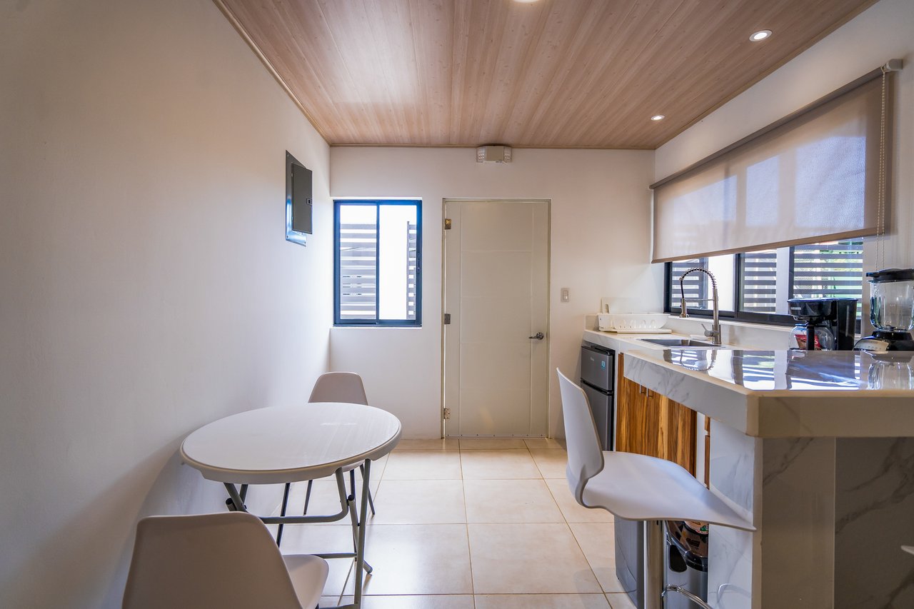 A House With An Upper Live-In Suite & Two Fully Serviced Downstairs Rental Apartments Less Than 1 km From The Entrance to Marino Ballena National Park