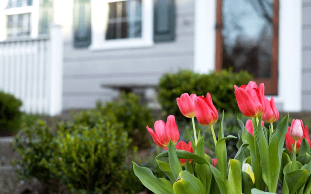 Spring Sellers Have an Edge. Here’s Why