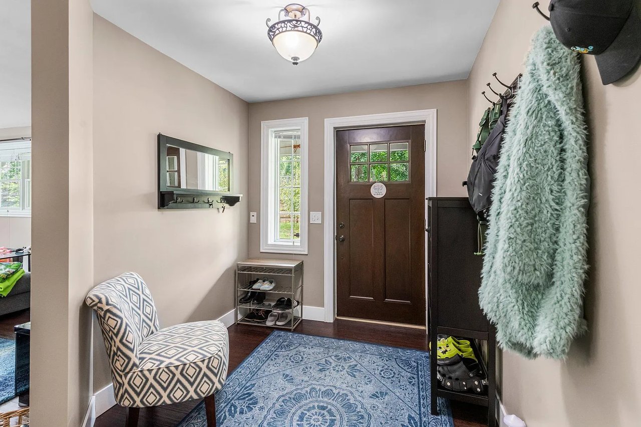 Updated Rambler in the Heart of Minnetonka
