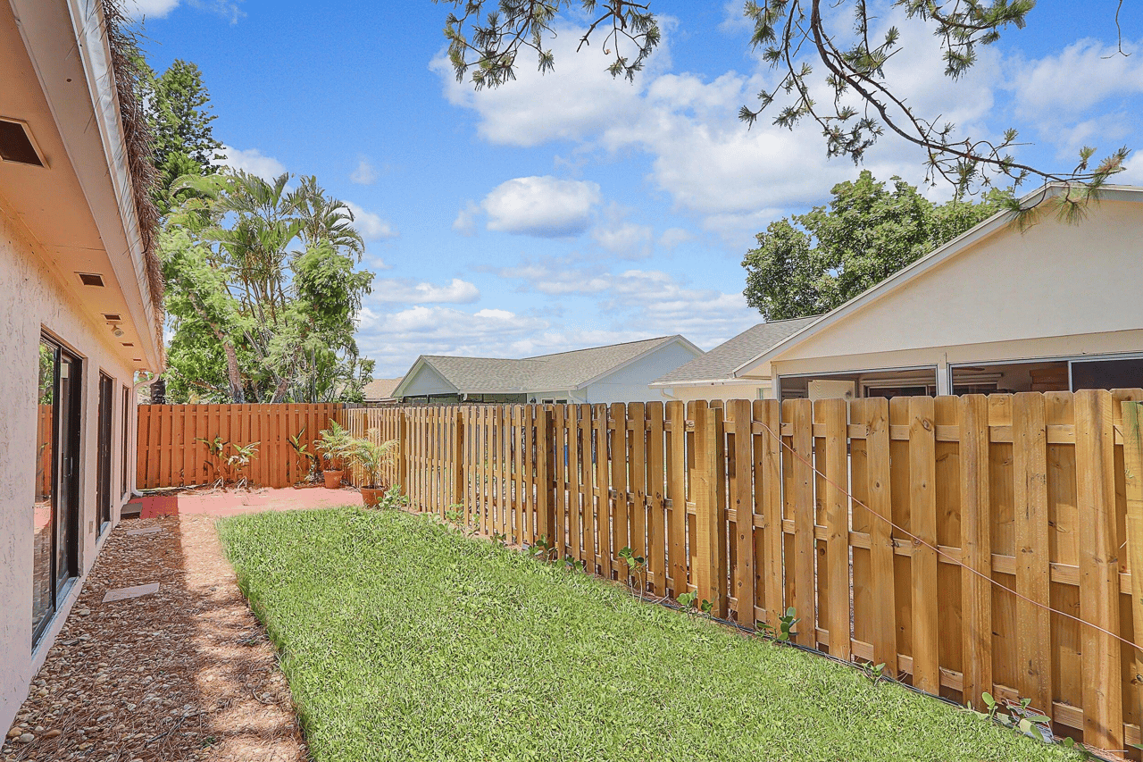 123 Stillwater Cir