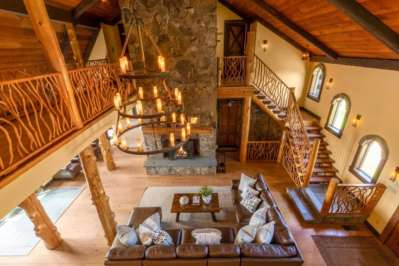 Burt's Lodge