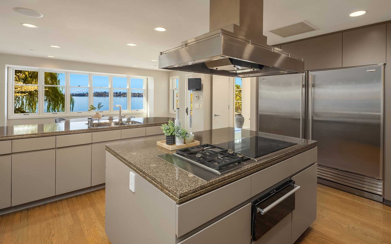 Timeless West-Facing Waterfront Estate on Treasured Hunts Point