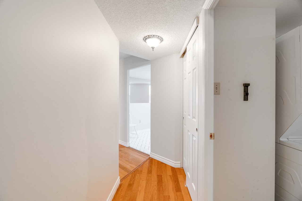 beautiful 2 bedroom 2 bath Condo in downtown London