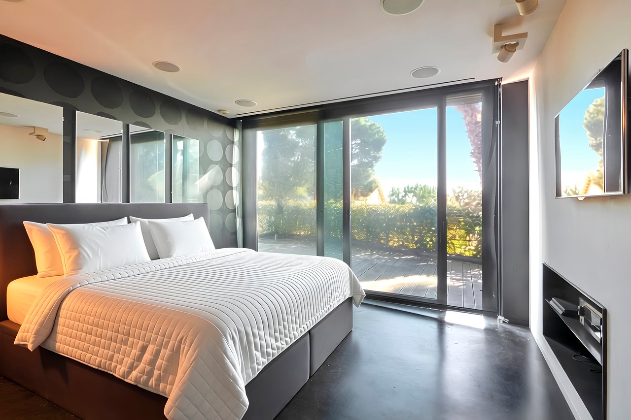 Barcelona Contemporary Villa