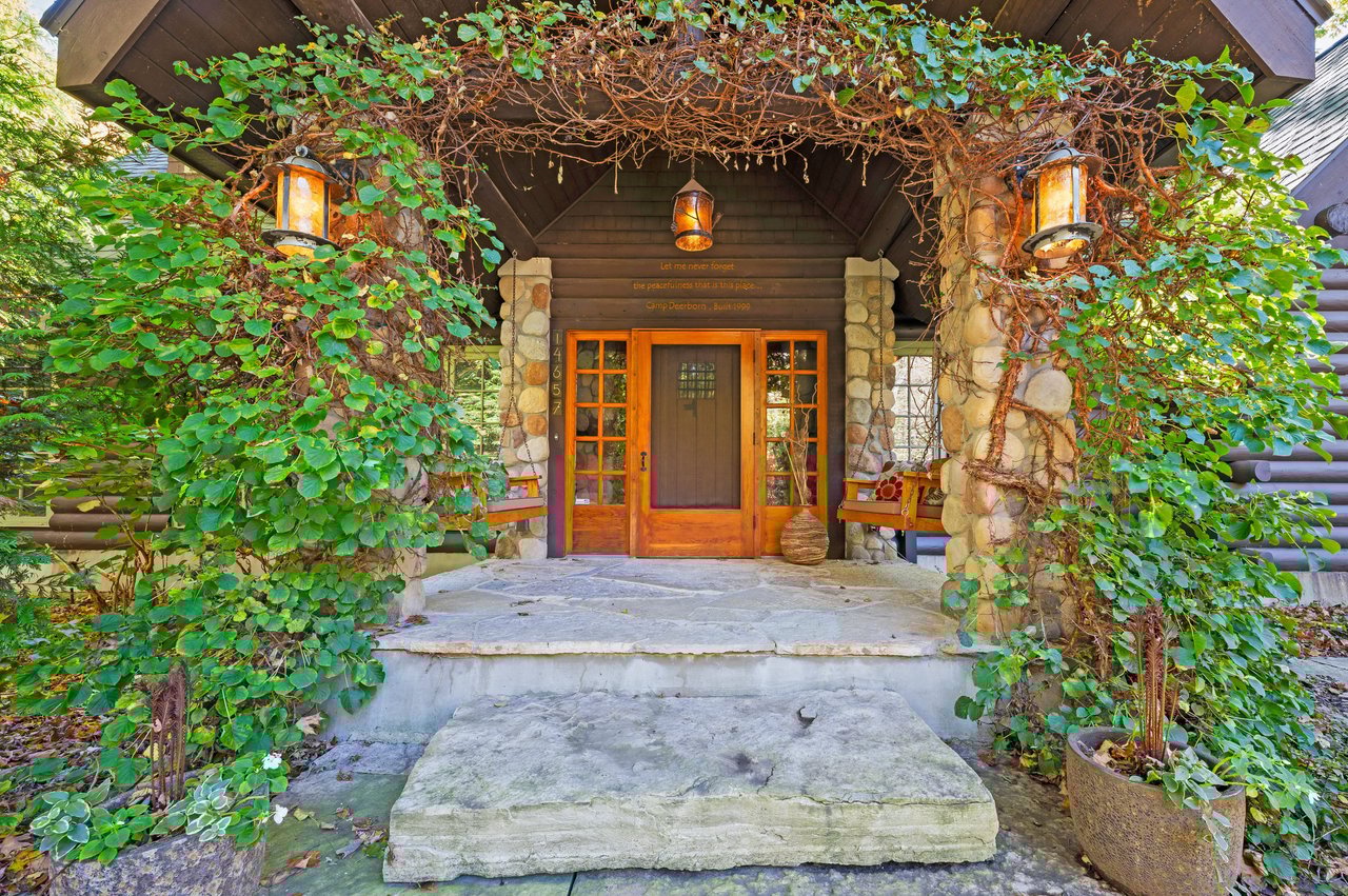 14657 Lakeshore Road