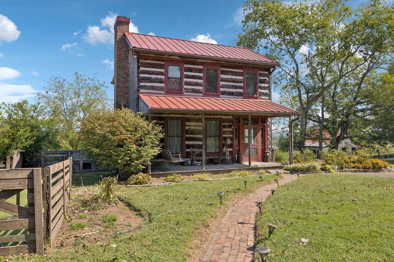 1512 Williamsport Pike