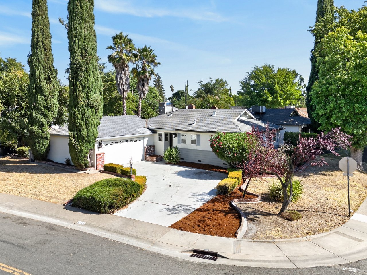 2121 50th Ave