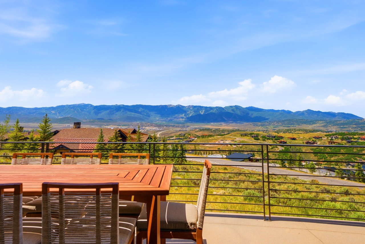 Top-of-Promontory Architectural Estate — Furnished & Turnkey - Front-Row Mountain Views