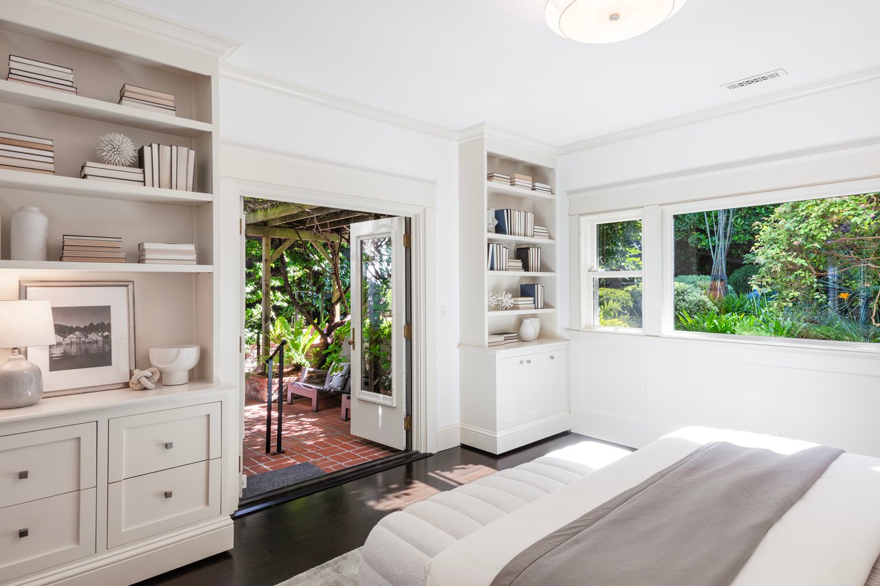 Jewel Box Home With Bridge Bay Views