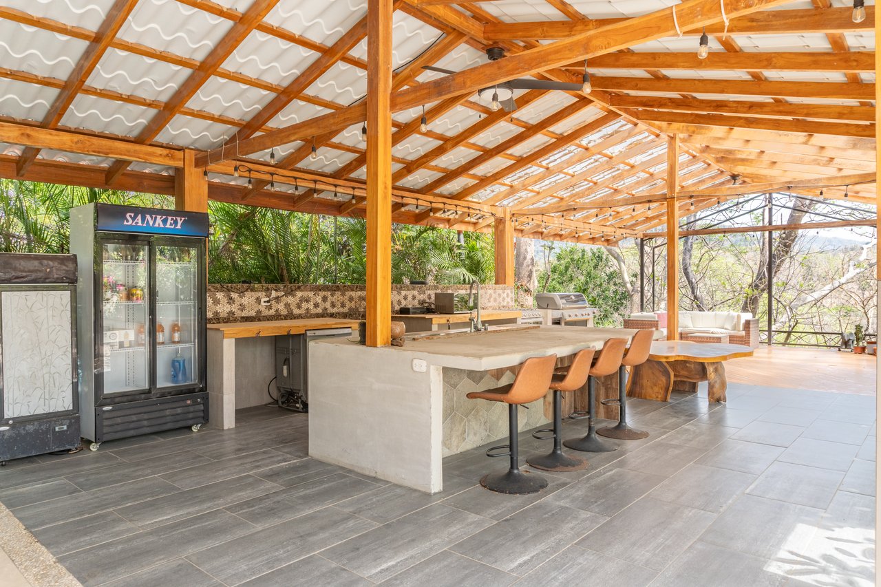 Casa Congo / Barrio Los Monos , Sámara, Guanacaste