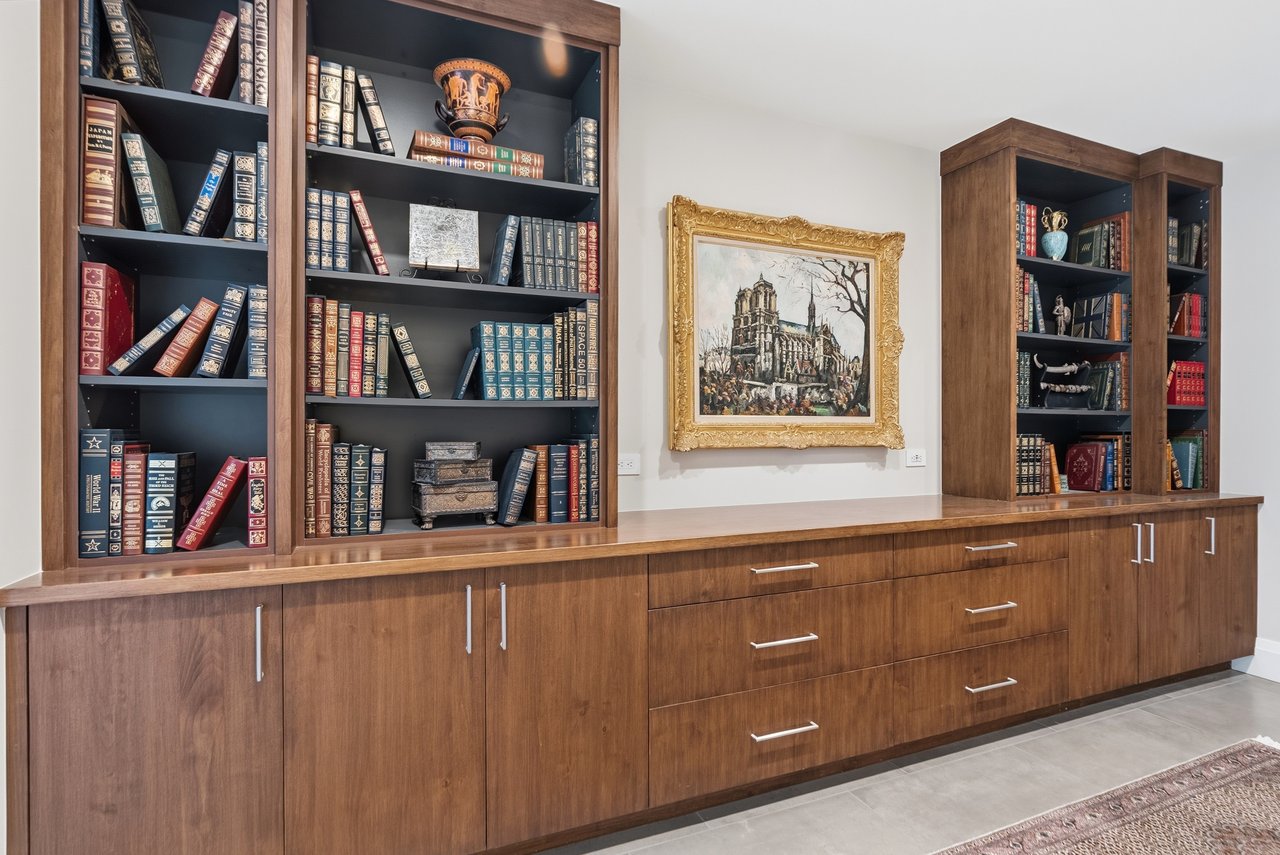 6180 N LAS BRISAS Drive