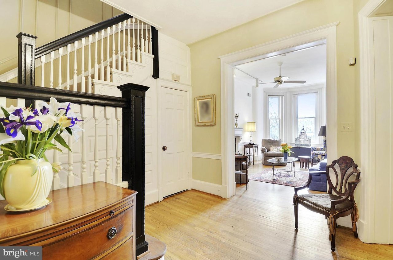 1965 Biltmore St NW
