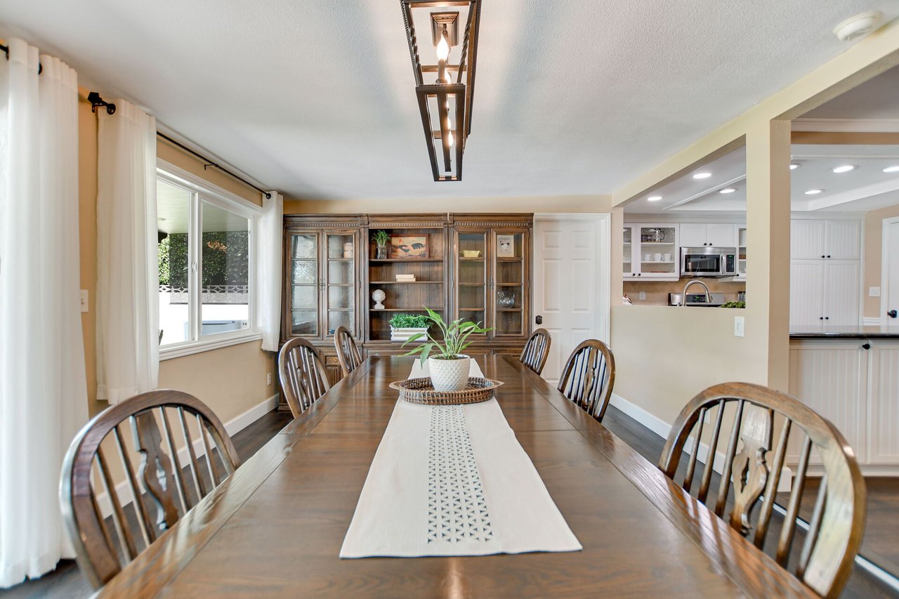 1298 Oak Ridge Drive