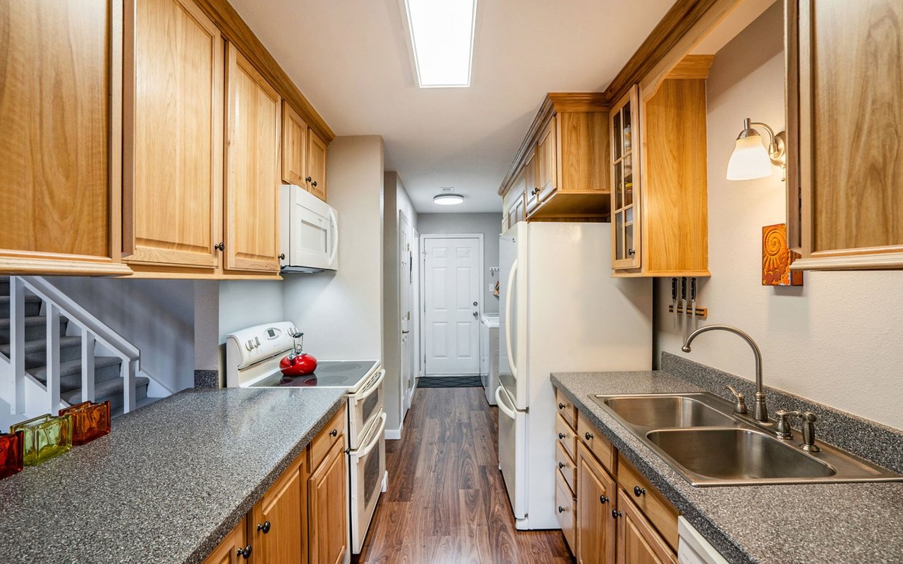 Just Listed: Beautiful 2-story Style Townhome in the Heart of Arvada!