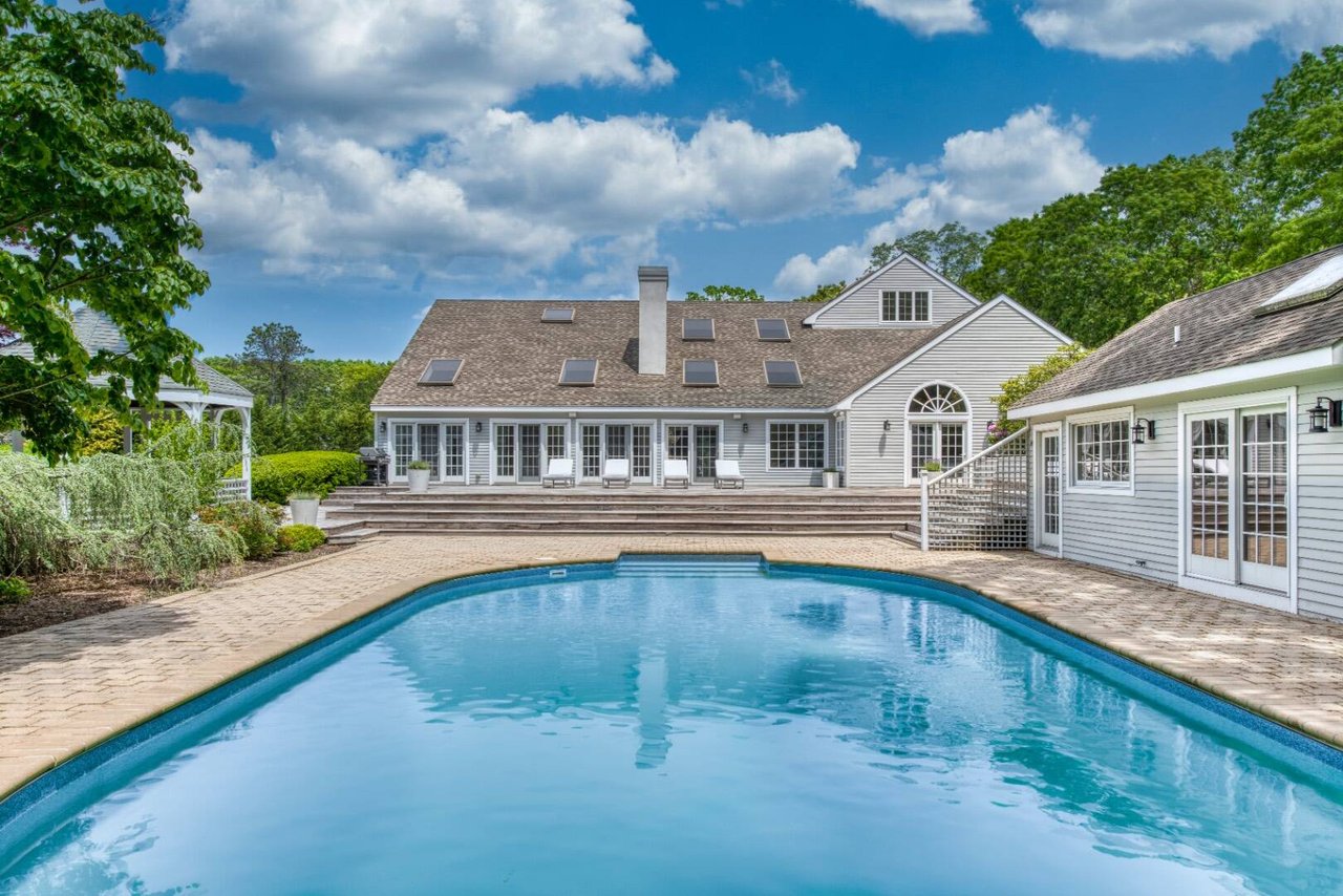 18 Old Meeting House Road