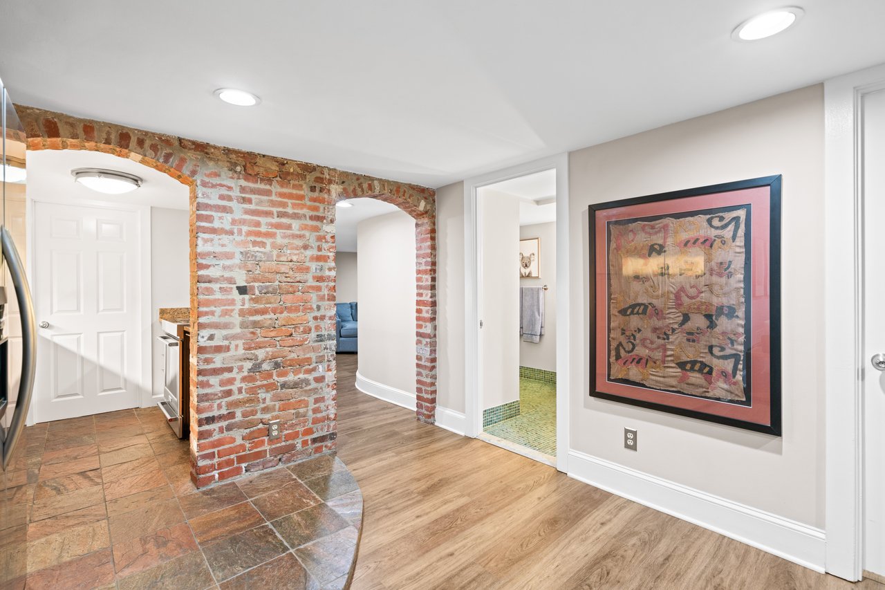 1726 17th St NW, Unit B1