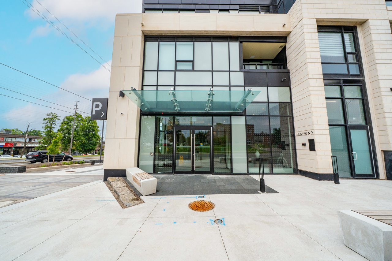 8188 Yonge Street, 235