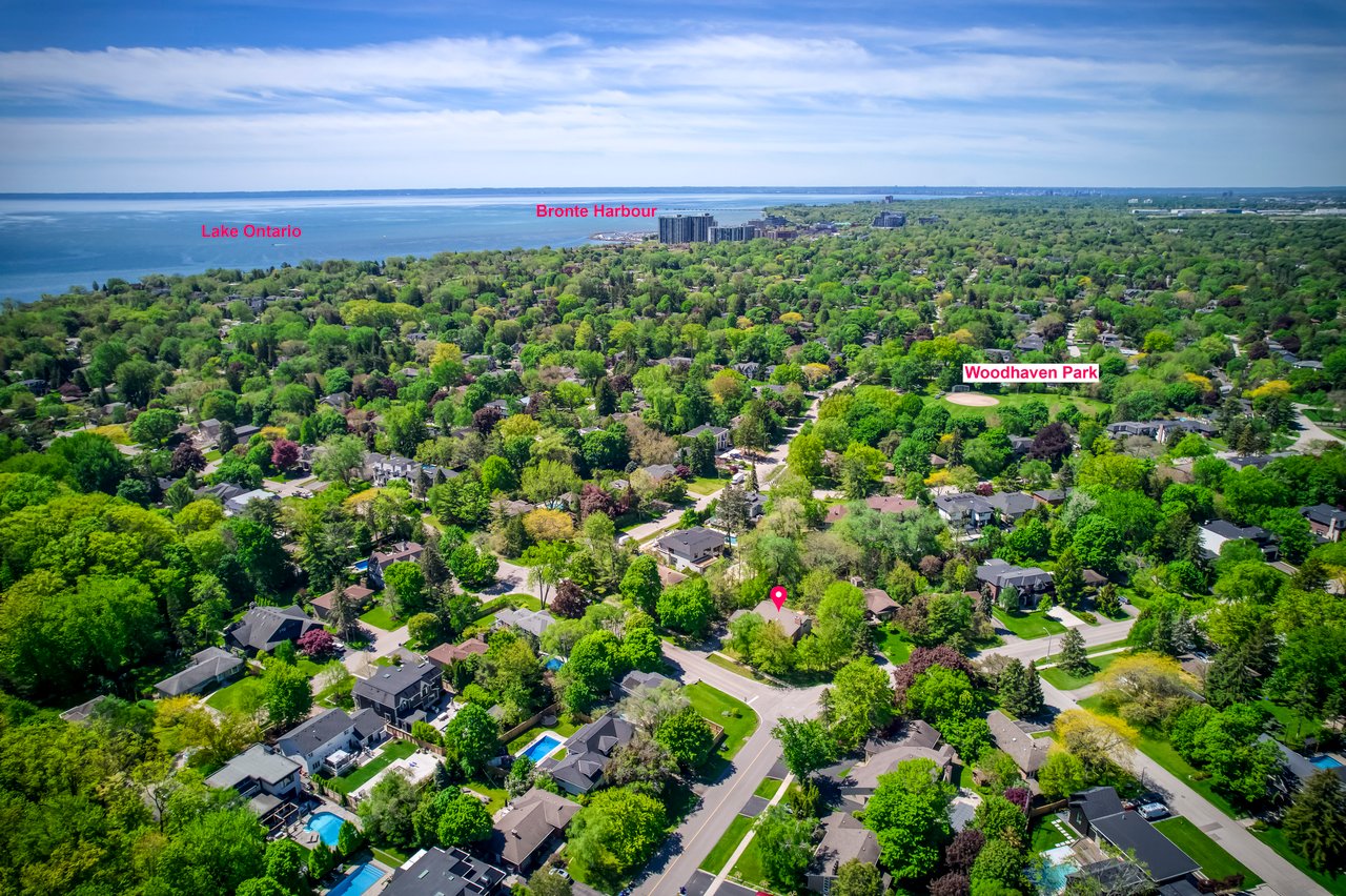 220 Woodhaven Park Dr, Oakville