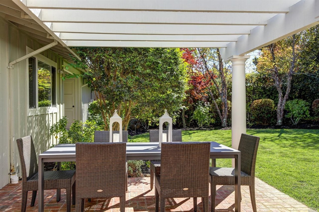 151 Fernwood Dr
