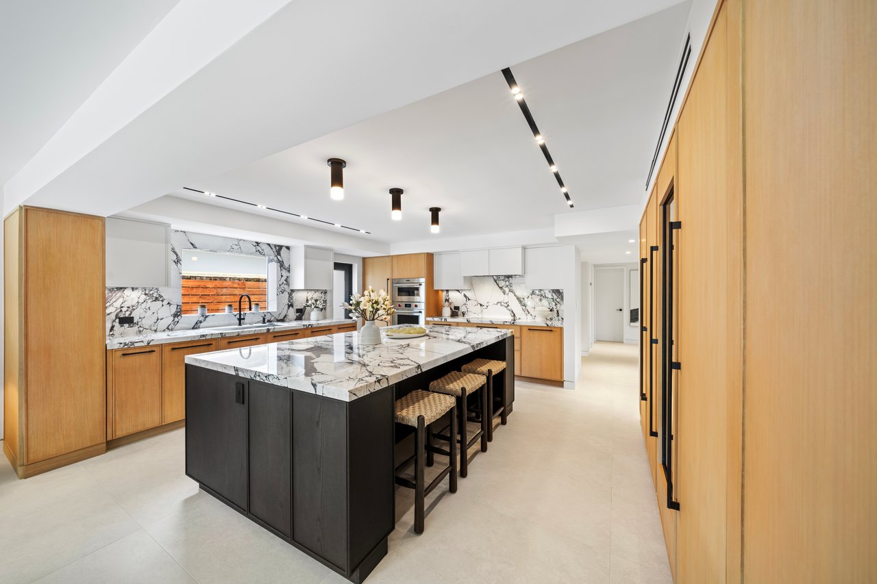 1815 Fairhaven Pl, Miami