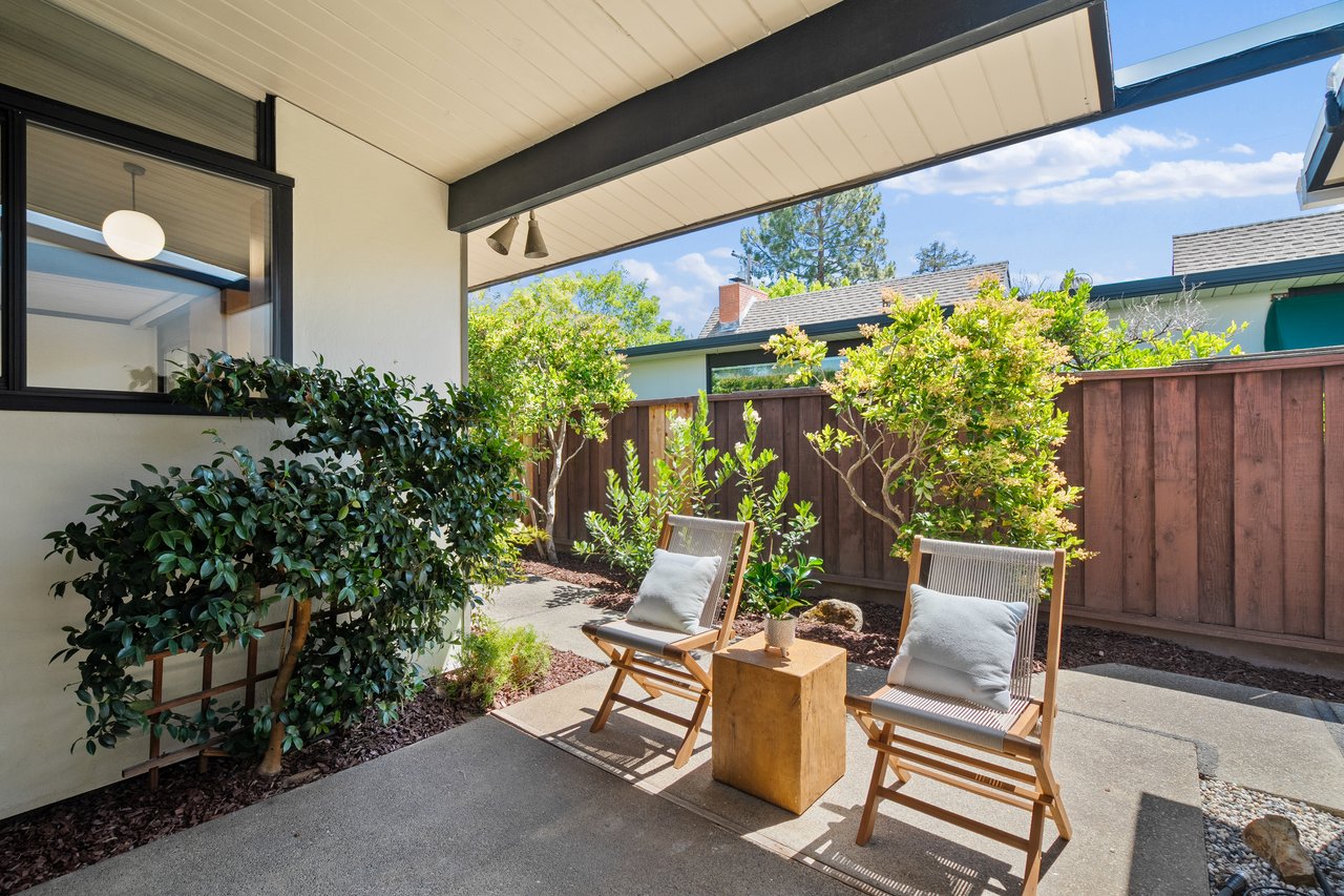 807 Blanchard WAY