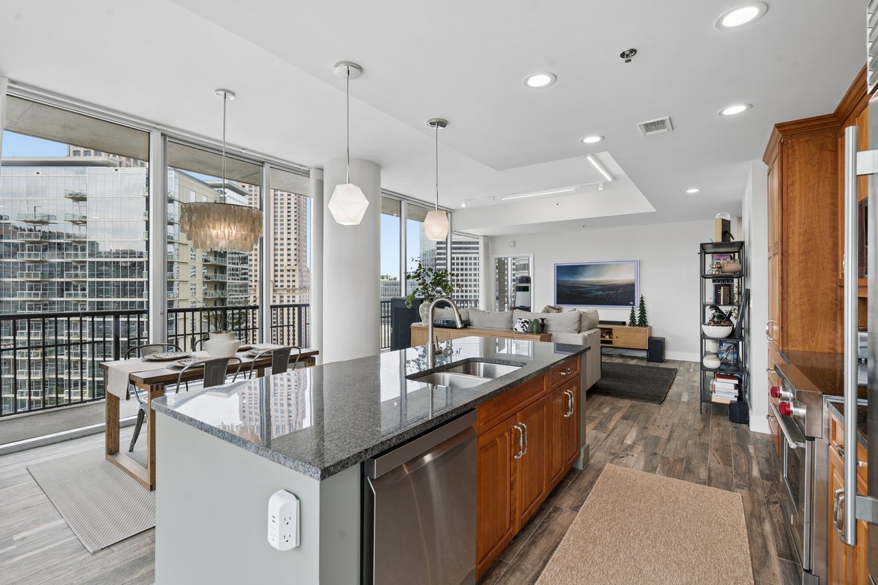 1080 Peachtree Street NE Unit 1711