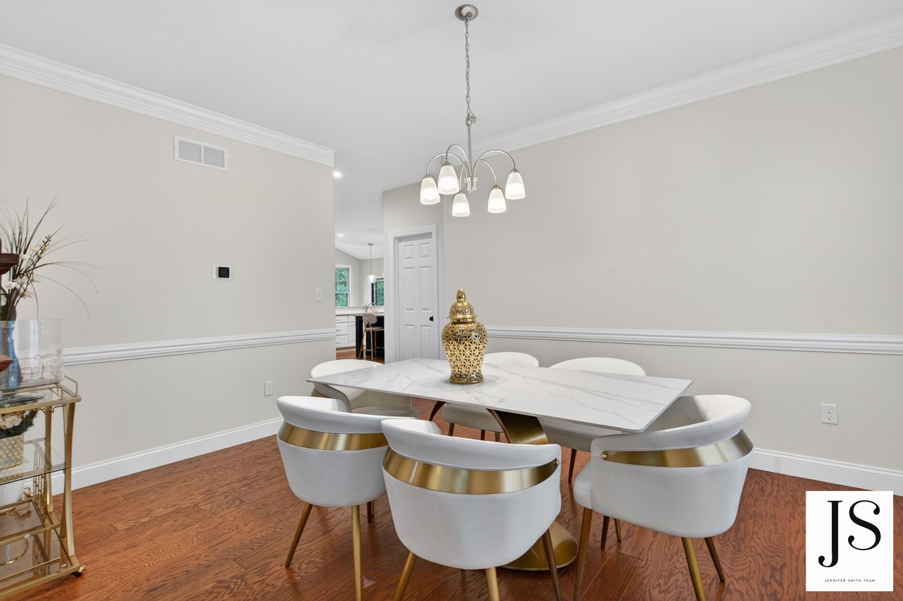 7 Overfield Ln, Glen Mills, PA 19342